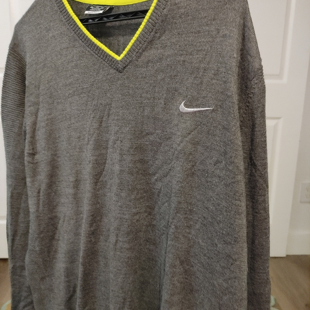 Men's sweater